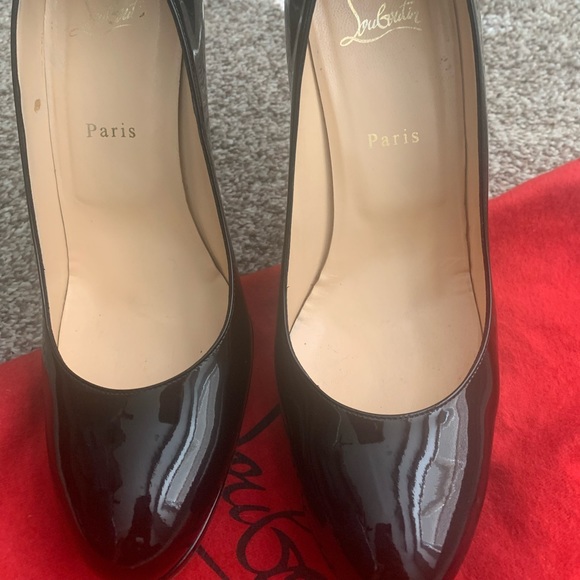 Authentic Christian Louboutin Round-toe platform patent leather heel - Picture 1 of 3